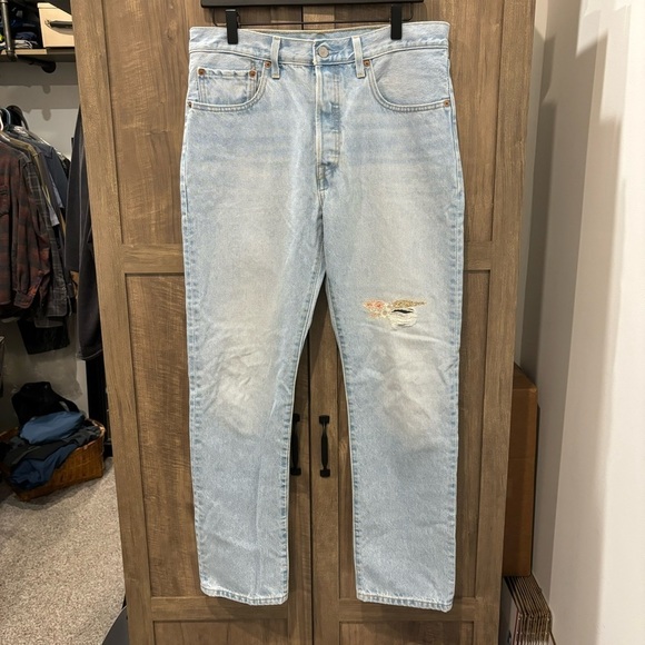 Levi’s 501 Jeans 150th Anniversary Light wash patch 30x30 - Picture 1 of 13